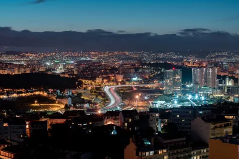خلفية المدينة من الجو بدقة 4K · city · 3840×2560