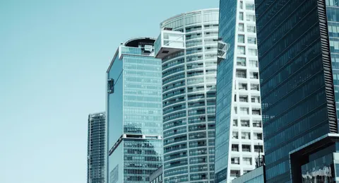Skyscraper 4K Wallpaper · city · 3840×2068