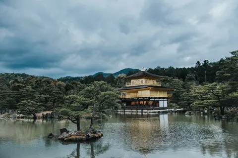 والپیپر کیوتو با کیفیت 4K · travel · 3840×2563