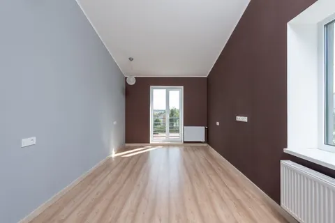 Fondo de pantalla Habitación con Luz Solar 4K · minimal · 3840×2563