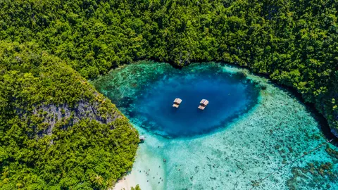 Fond d'écran Île vue du ciel 4K · ocean · 3840×2160