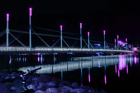 City Bridge 4K Wallpaper · city · 3840×2560