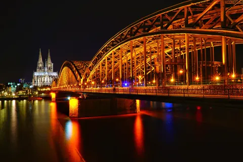 City Bridge 4K Wallpaper · city · 3840×2560