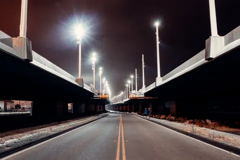 City Bridge 4K Wallpaper · city · 3840×2560