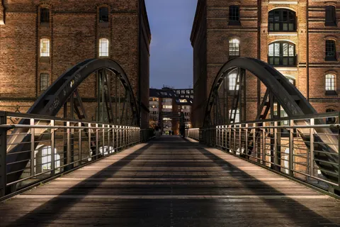 City Bridge 4K Wallpaper · city · 3840×2560