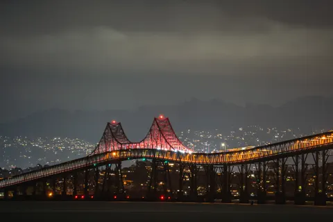 City Bridge 4K Wallpaper · city · 3840×2560