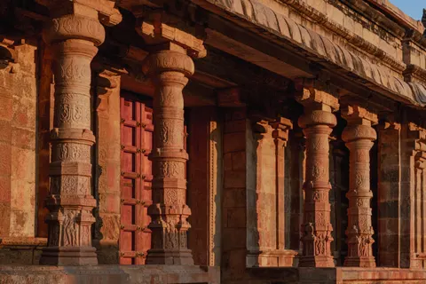 Fondo de pantalla Templo antiguo 4K · architecture · 3840×2559