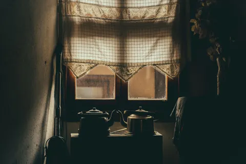 Fensterlicht 4K Hintergrundbild · minimal · 3840×2560