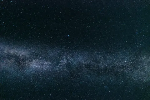 Обои Млечный Путь в ночном небе 4K · space · 3840×2565