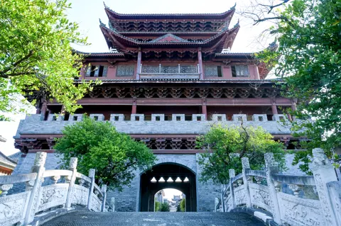 고대 사원 4K 배경화면 · architecture · 3840×2555