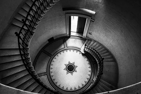 Wendeltreppe 4K Hintergrundbild · architecture · 3840×2560