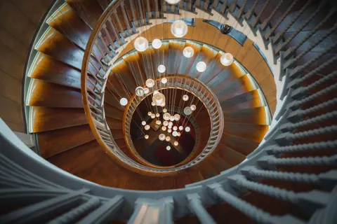 Wallpaper Tangga Spiral 4K · architecture · 3840×2560