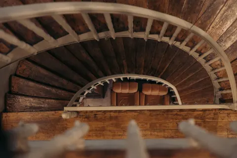 Wallpaper Tangga Spiral 4K · architecture · 3840×2560