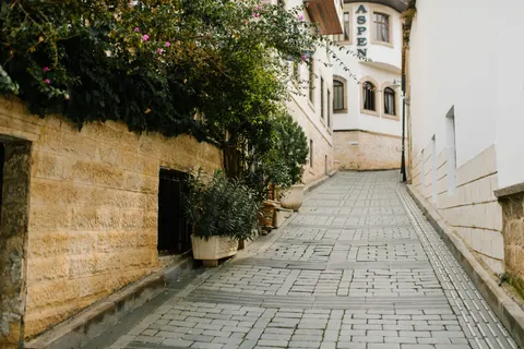 Old Town Street 4K Wallpaper · architecture · 3840×2560
