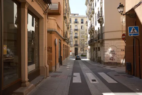 Fond d'écran Rue de la vieille ville 4K · architecture · 3840×2560