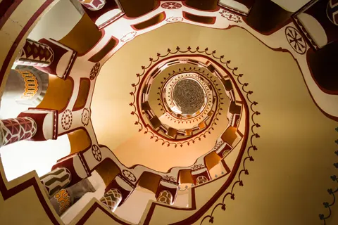 Wallpaper Tangga Spiral 4K · architecture · 3840×2560