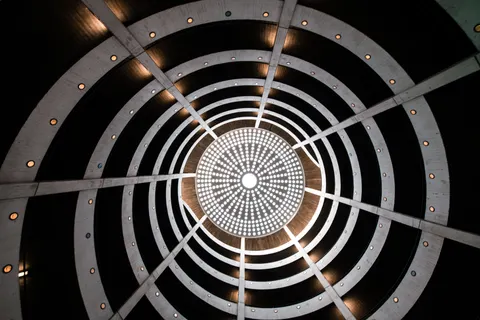 Wallpaper Tangga Spiral 4K · architecture · 3840×2560