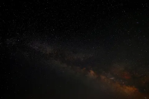 Tapeta Nocne Niebo z Drogą Mleczną 4K · space · 3840×2560