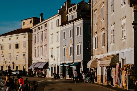 Old Town Street 4K Wallpaper · architecture · 3840×2560