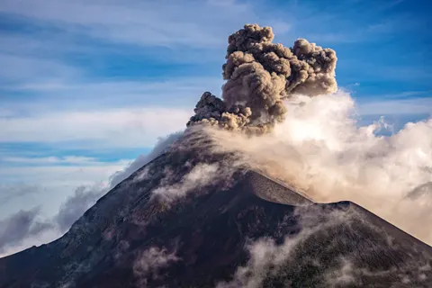 Fondo de pantalla Volcán 4K · nature · 3840×2560