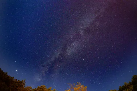 银河夜空 4K壁纸 · space · 3840×2560