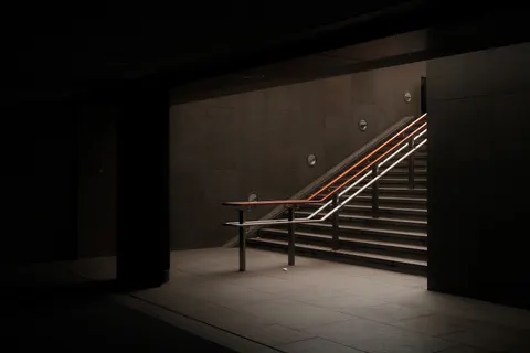 Fond d'écran Escalier géométrique 4K · architecture · 3840×2560