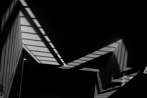 خلفية سلالم هندسية بدقة 4K · architecture · 3840×2560