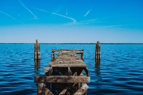 Wooden Pier 4K Wallpaper · ocean · 3840×2560