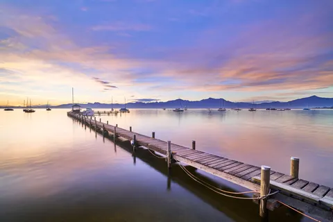 والپیپر اسکله چوبی با کیفیت 4K · ocean · 3840×2560