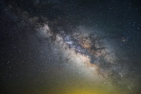 Обои Млечный Путь в ночном небе 4K · space · 3840×2560