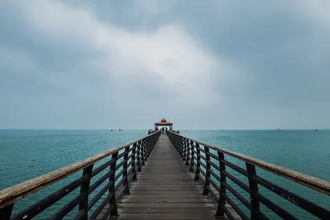 Wooden Pier 4K Wallpaper · ocean · 3840×2560