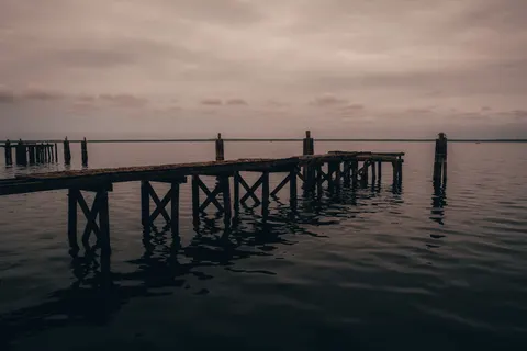 Wooden Pier 4K Wallpaper · ocean · 3840×2560
