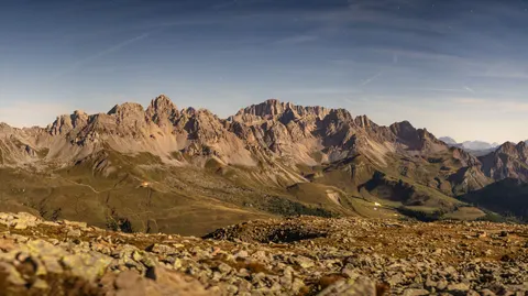 خلفية جبال الدولوميت بدقة 4K · mountains · 3840×2151