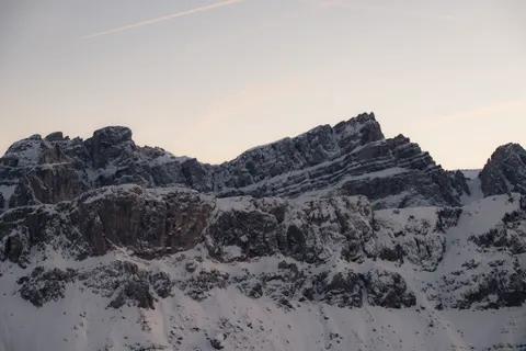 多洛米蒂山 4K壁纸 · mountains · 3840×2560