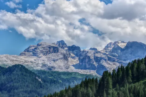 Fondo de pantalla Dolomitas 4K · mountains · 3840×2560