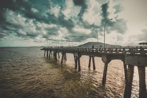 Fondo de pantalla Muelle en el Mar 4K · ocean · 3840×2560