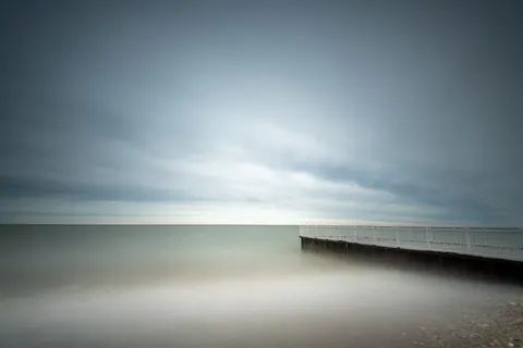 Sfondo Molo sul Mare 4K · ocean · 3840×2560