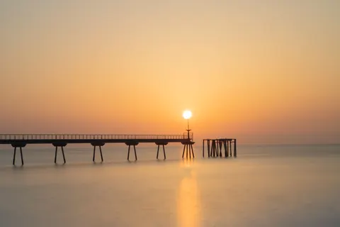 Fondo de pantalla Muelle en el Mar 4K · ocean · 3840×2563