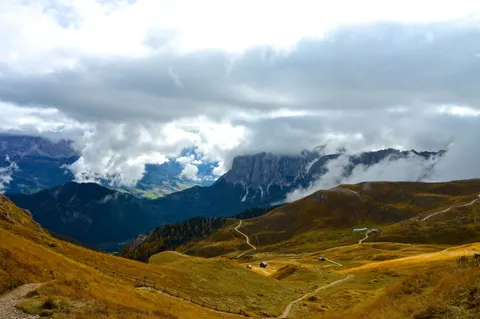 Fondo de pantalla Dolomitas 4K · mountains · 3840×2553