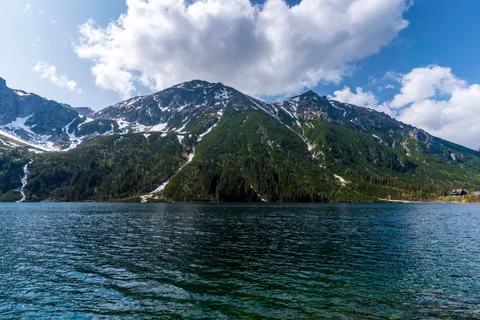 Fond d'écran Lac de montagne 4K · mountains · 3840×2560