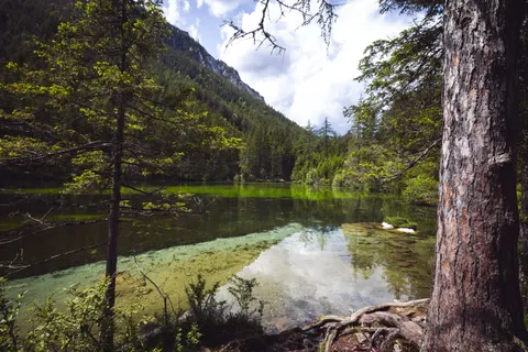 Bergsee 4K Hintergrundbild · mountains · 3840×2560