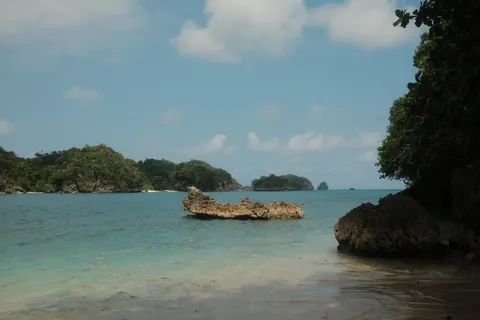 Fondo de pantalla Playa tropical 4K · ocean · 3840×2560