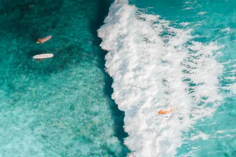 Papel de parede Praia tropical 4K · ocean · 3840×2558