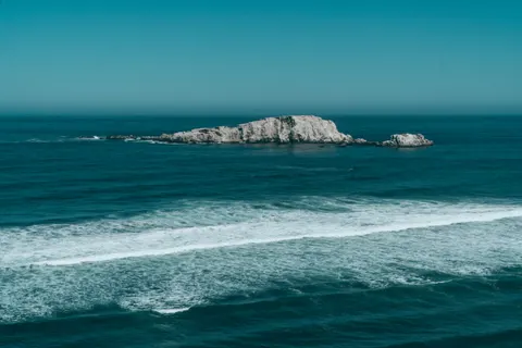 Meereswellen 4K Hintergrundbild · ocean · 3840×2560