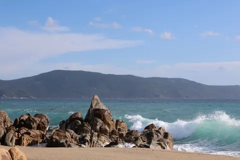 Fond d'écran Vagues de l'océan 4K · ocean · 3840×2560