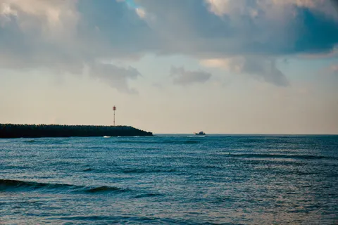 등대 해안 4K 배경화면 · ocean · 3840×2560