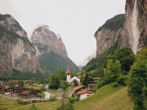 Fond d'écran Village alpin 4K · travel · 3840×2882