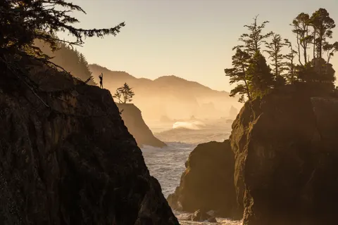 바다 절벽 4K 배경화면 · ocean · 3840×2561