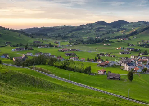 Fond d'écran Village alpin 4K · travel · 3840×2743