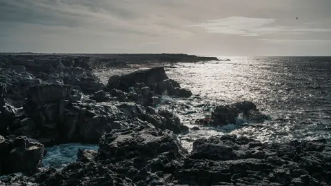 海の断崖 4K壁紙 · ocean · 3840×2160